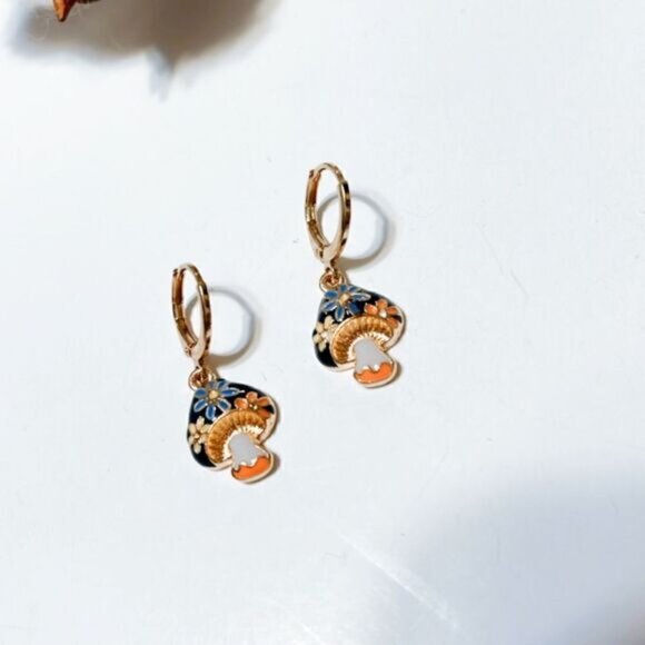 Mushroom hoop earrings N235 - Picture 2 of 3